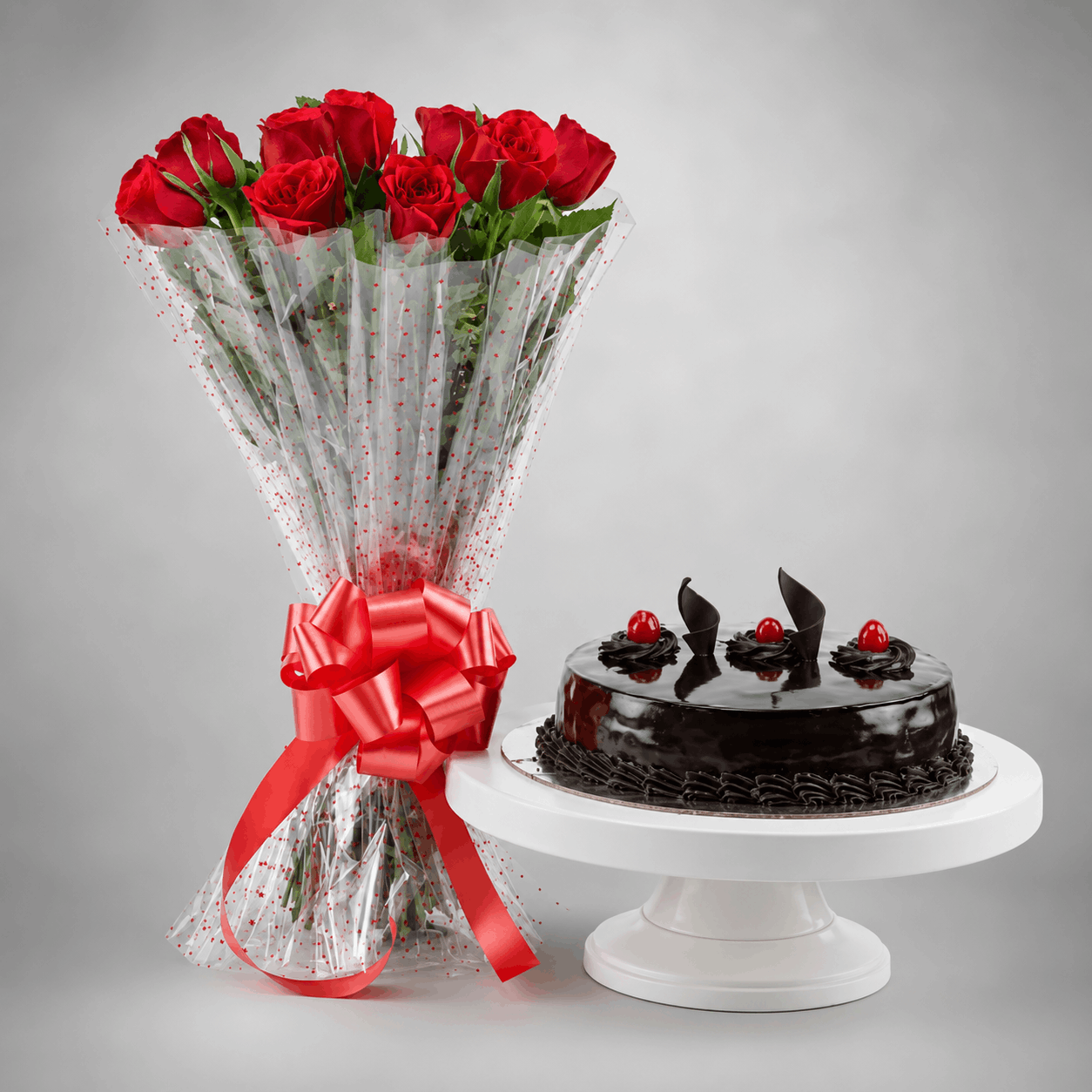 Red Roses Bouquet & Chocolate Truffle Cake