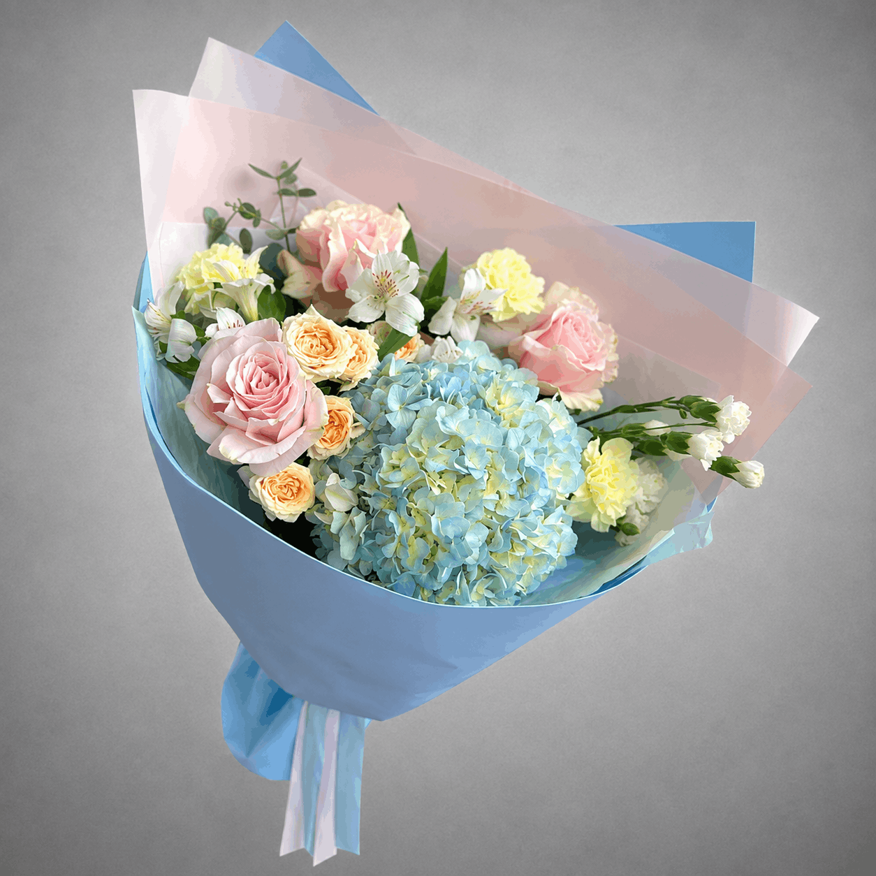 Pastel Dream Bouquet – Blue Hydrangea & Roses
