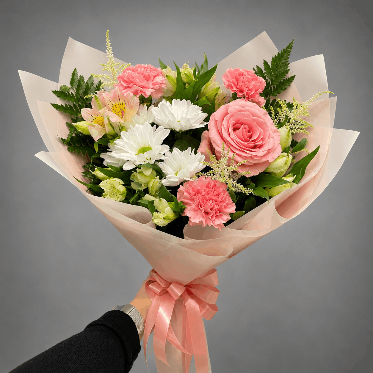 Pink Rose & Mixed Garden Bouquet – Cream Frosted Wrap