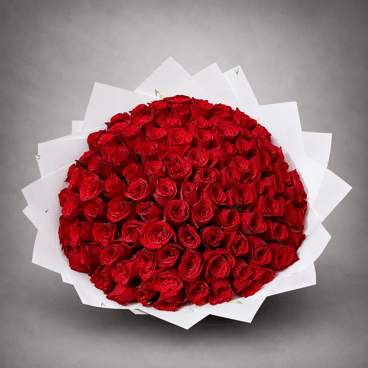 100 Red Roses Grand White Bouquet