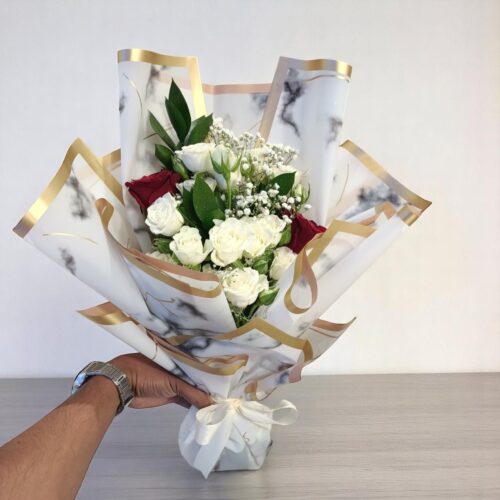 Marble Kiss Bouquet