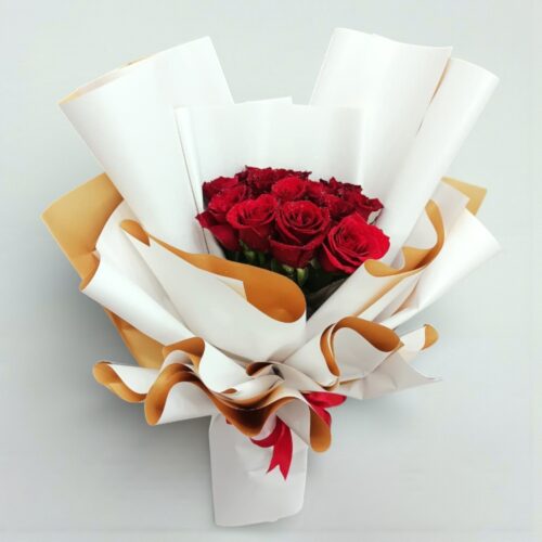 Golden Whisper Roses